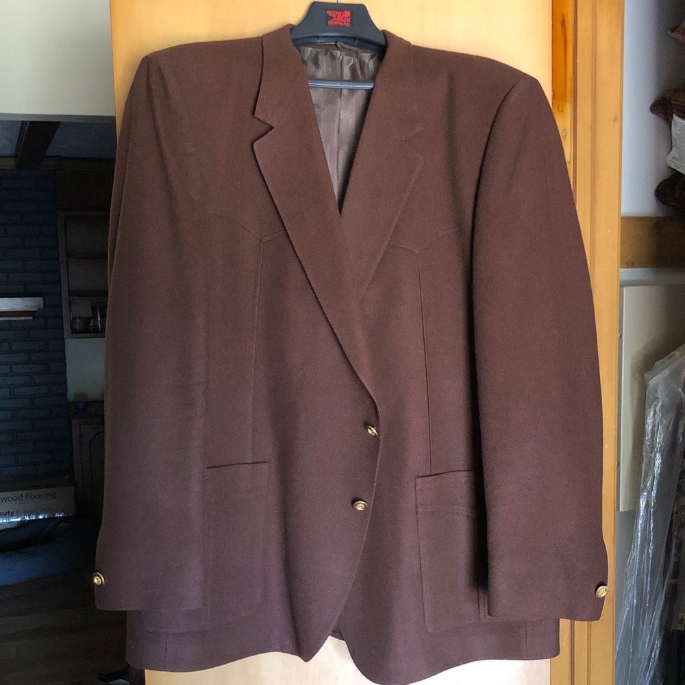 54L Classic Brown Men's Blazer with notch collar and Gold Button Accents